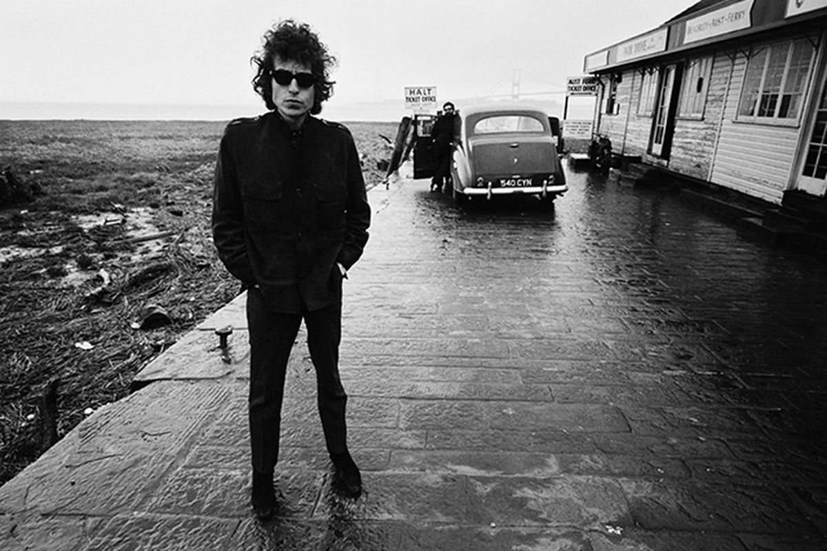 Bob Dylan (film cover shot with no text)