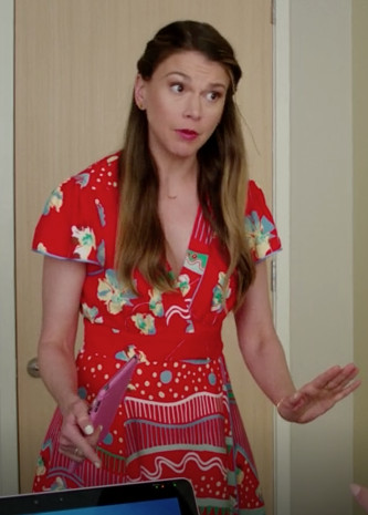 Sutton Foster as Liza in Younger.