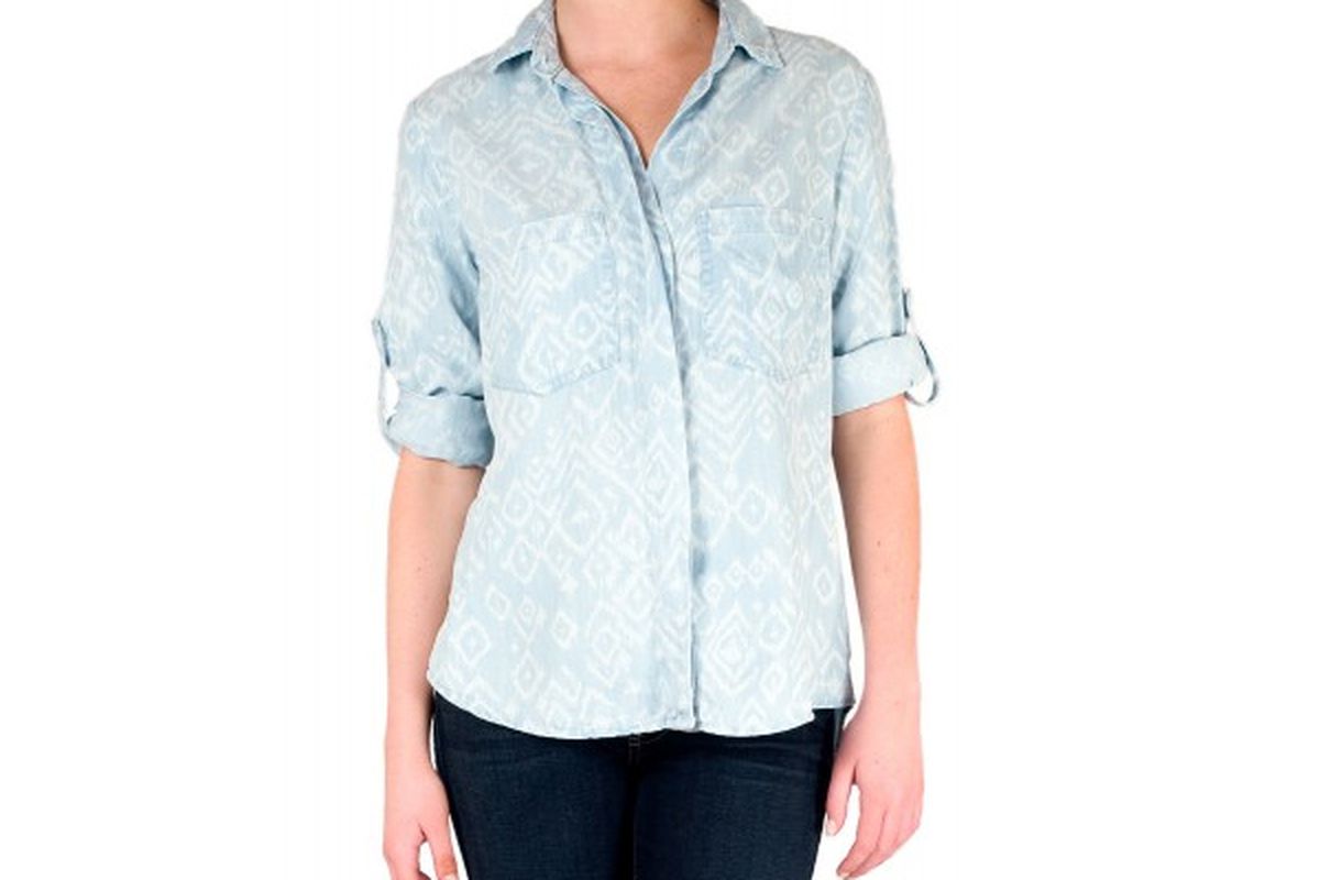 Bella Dahl Split Back Button-Down Top in Tribal at Crush Boutique, <a href="http://www.shopcrushboutique.com/bella-dahl-split-back-button-down-top-in-tribal.html">$146</a>