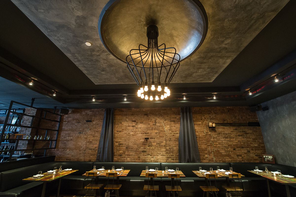 [The dining room at Khe-Yo in Tribeca. Strong lunch option in this part of town.]