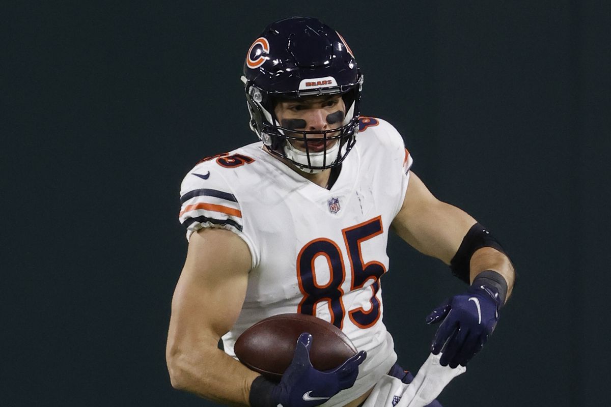 Cole Kmet played a career-high 79% of the offensive snaps in the Bears’ loss at the Packers on Sunday.