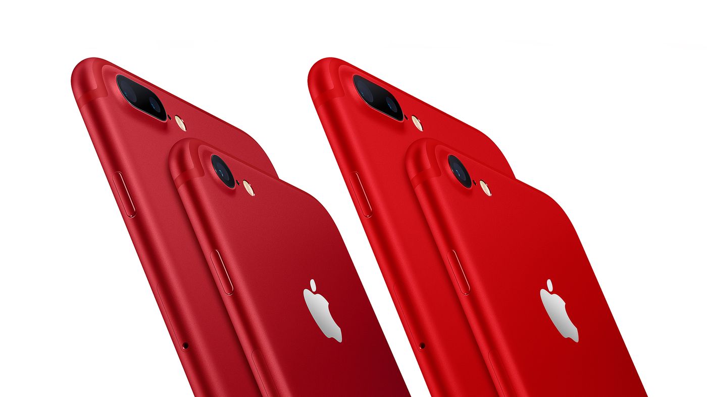 爆買い  red product iPhone8 イヤフォン