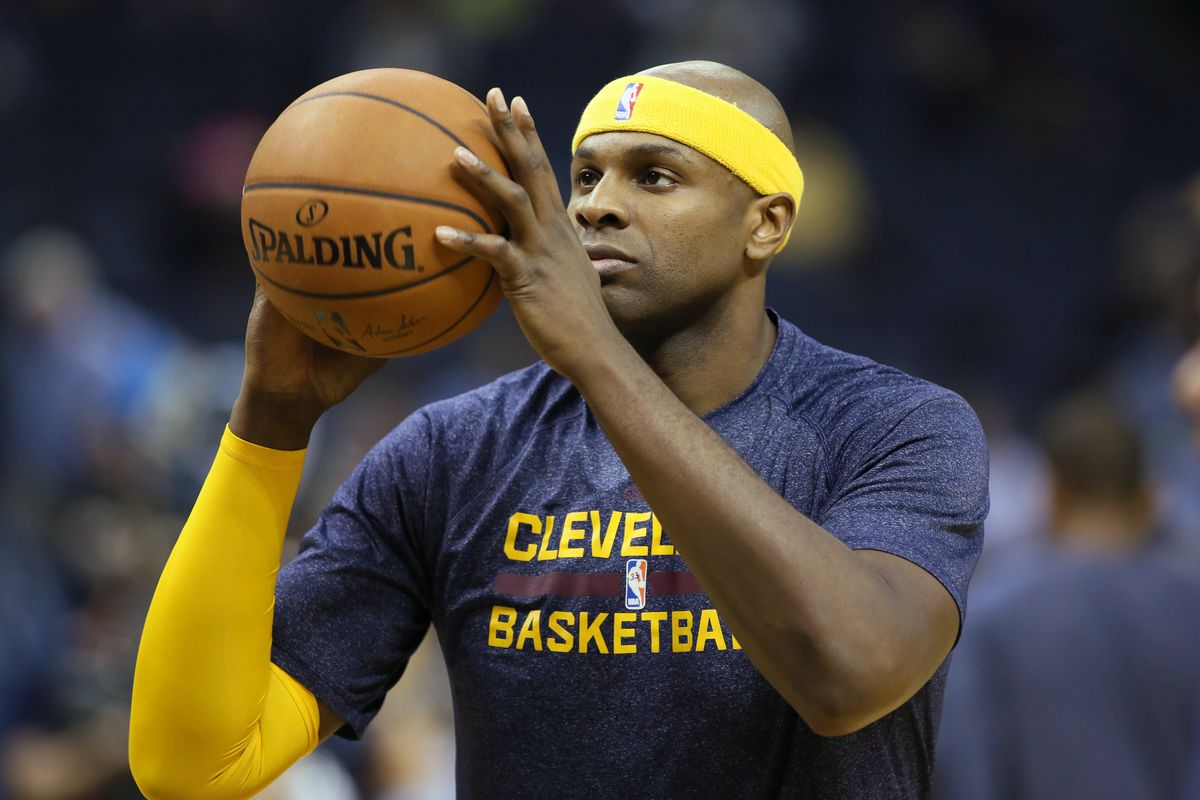 Here's Brendan Haywood warming up for a game he didn't play in.