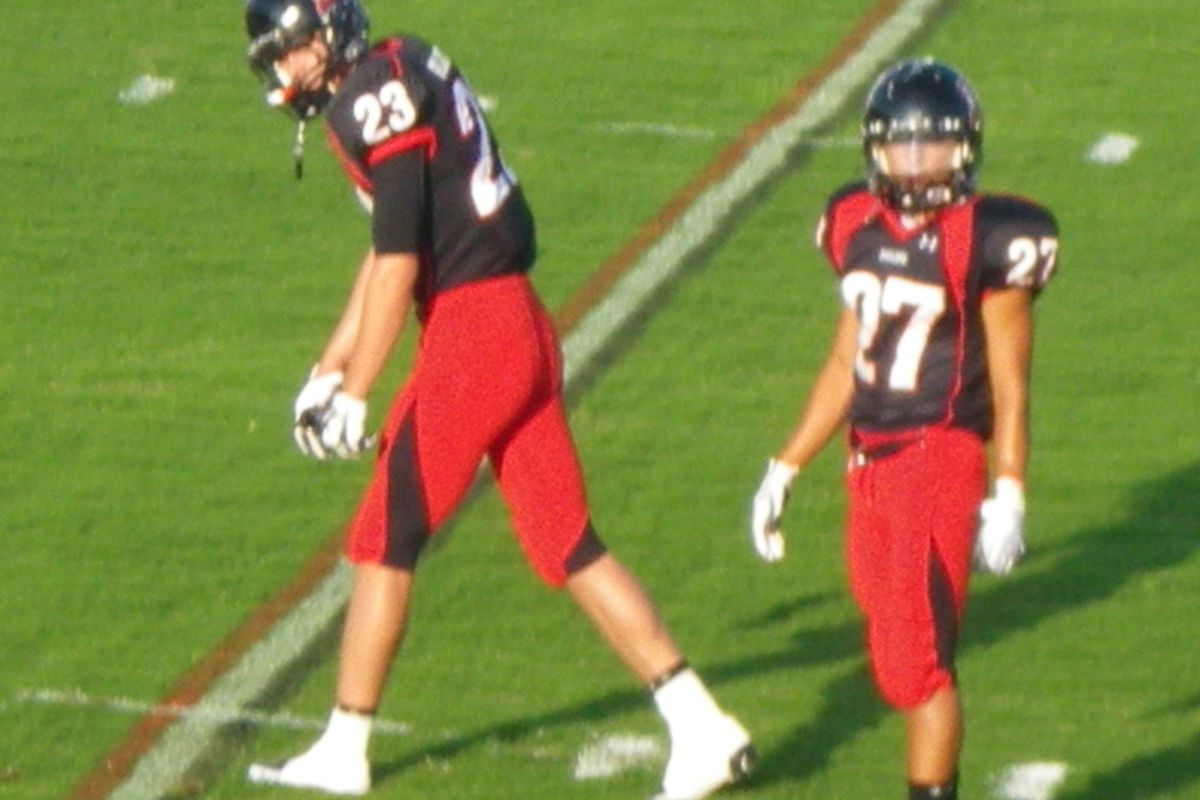 2012 Lake Travis WR/TE Griffin Gilbert before a game against Aledo (photo by the author).