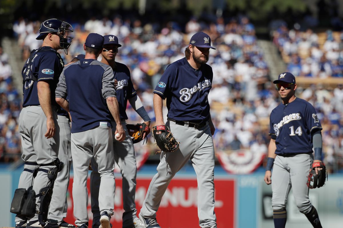 League Championship Series - Milwaukee Brewers v Los Angeles Dodgers - Game Five