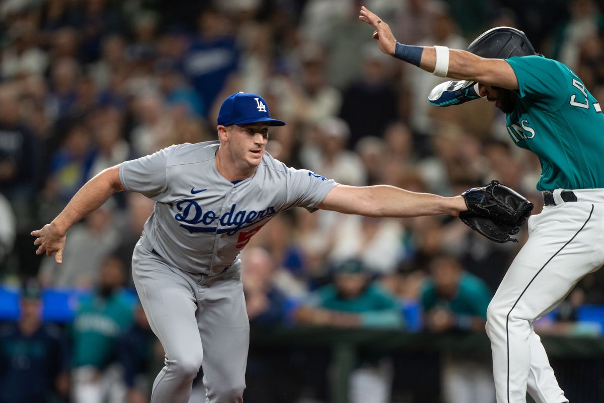 Los Angeles Dodgers v Seattle Mariners