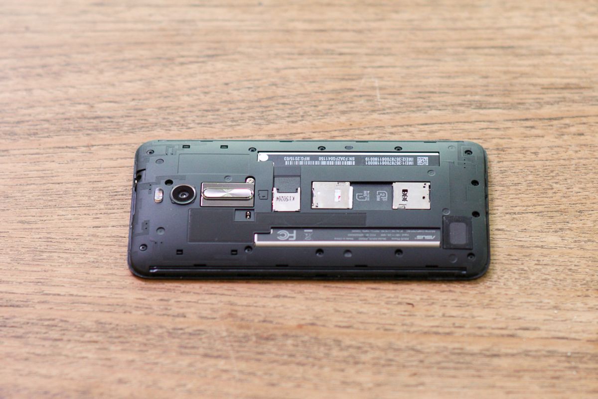  The ZenFone 2 has two slots for SIM cards.
