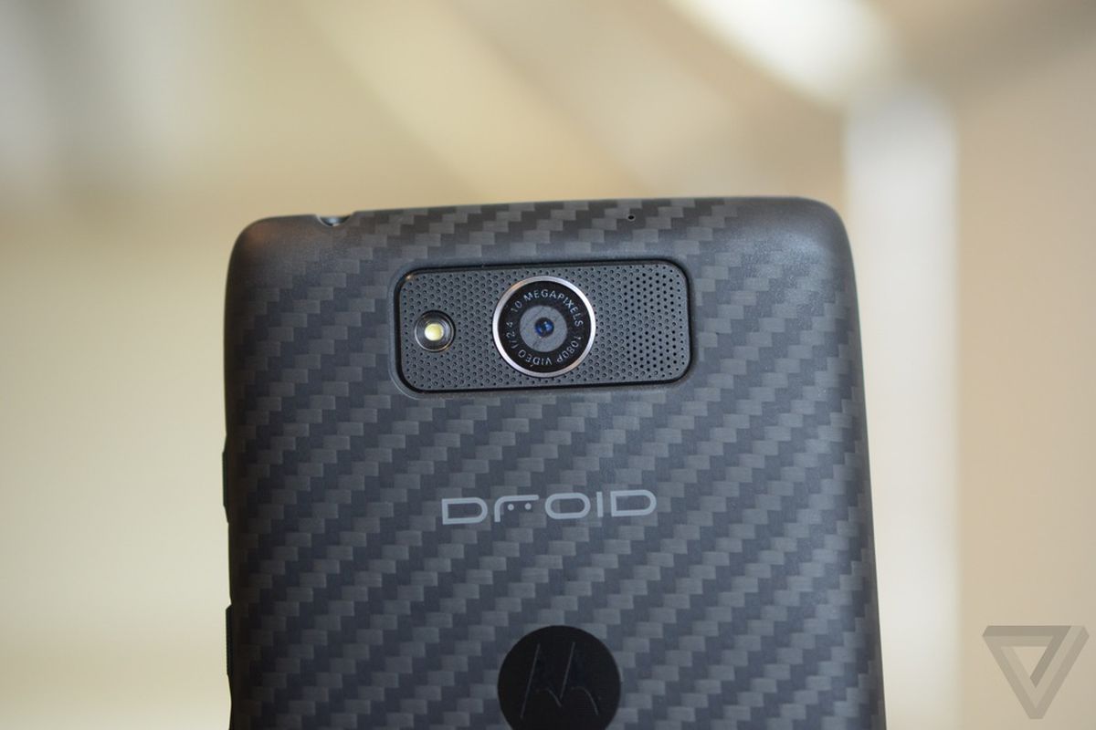 Gallery Photo: Motorola Droid Ultra, Maxx, Mini hands-on pictures