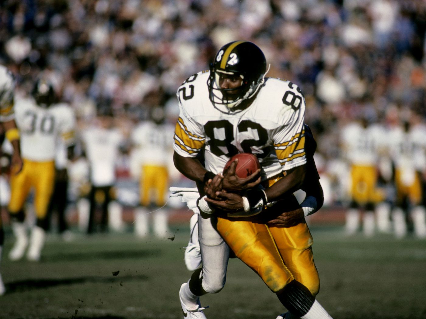 Who were the most notable Pittsburgh Steelers to wear number 82