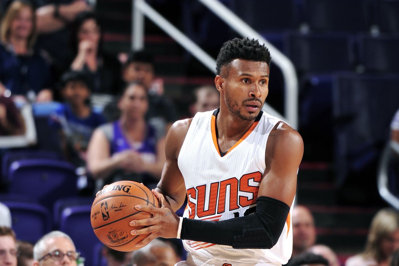 Phoenix Suns Player Preview 2016-17: Leandro Barbosa brings joy back to the  Suns - Bright Side Of The Sun