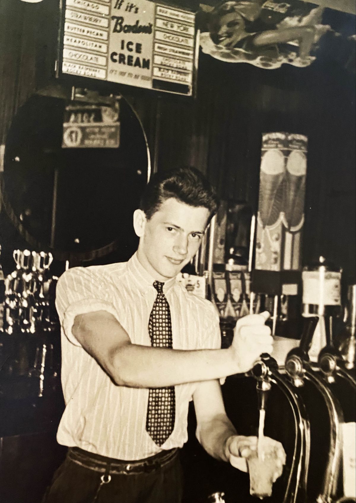 Young Bernie Roer worked as a soda jerk at a Musket & Henriksen pharmacy.