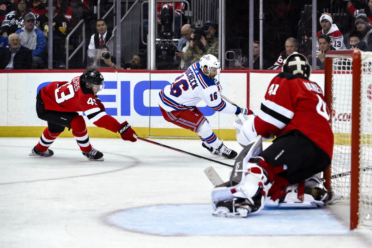 NHL: New York Rangers at New Jersey Devils