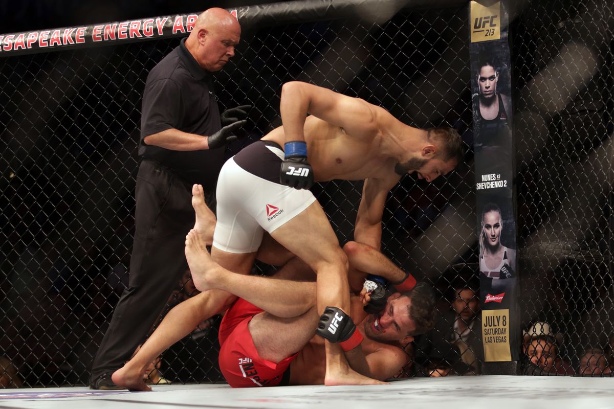 MMA: UFC Fight Night-Christensen vs Reyes