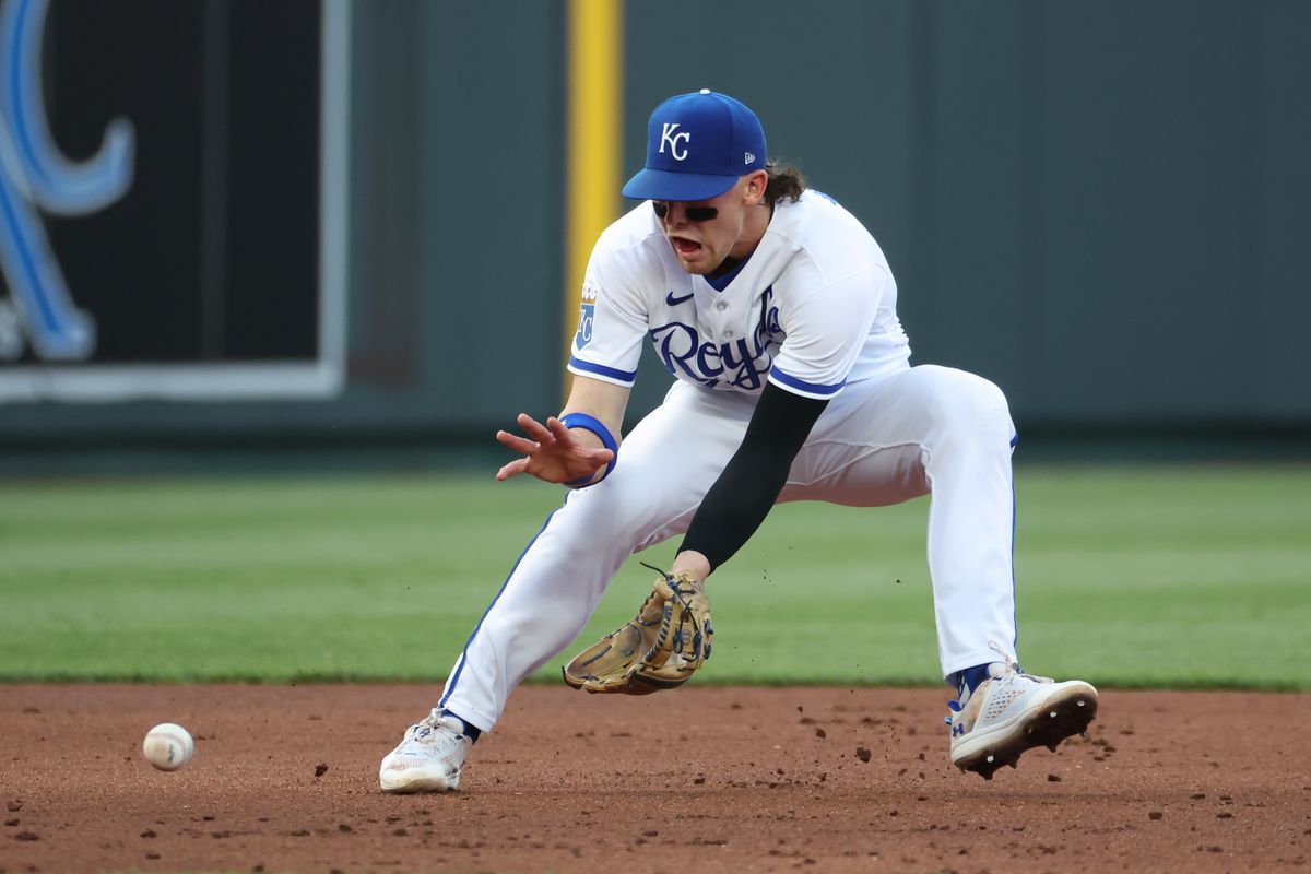 Kansas City Royals shortstop Bobby Witt Jr. (7) fields a grounder in the second inning of an MLB game between the Chicago White Sox and Kansas City Royals on May 10, 2023 at Kauffman Stadium in Kansas City, MO.