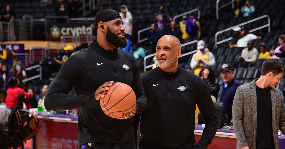 Lakers announce coaching staff for 2022-23 season