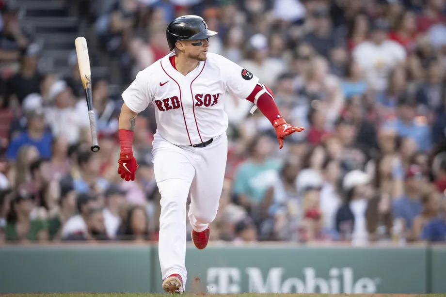 Christian Vazquez trade: Red Sox send C to Astros, per report