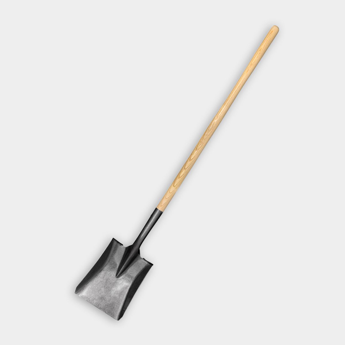 Shovel with a flat edge