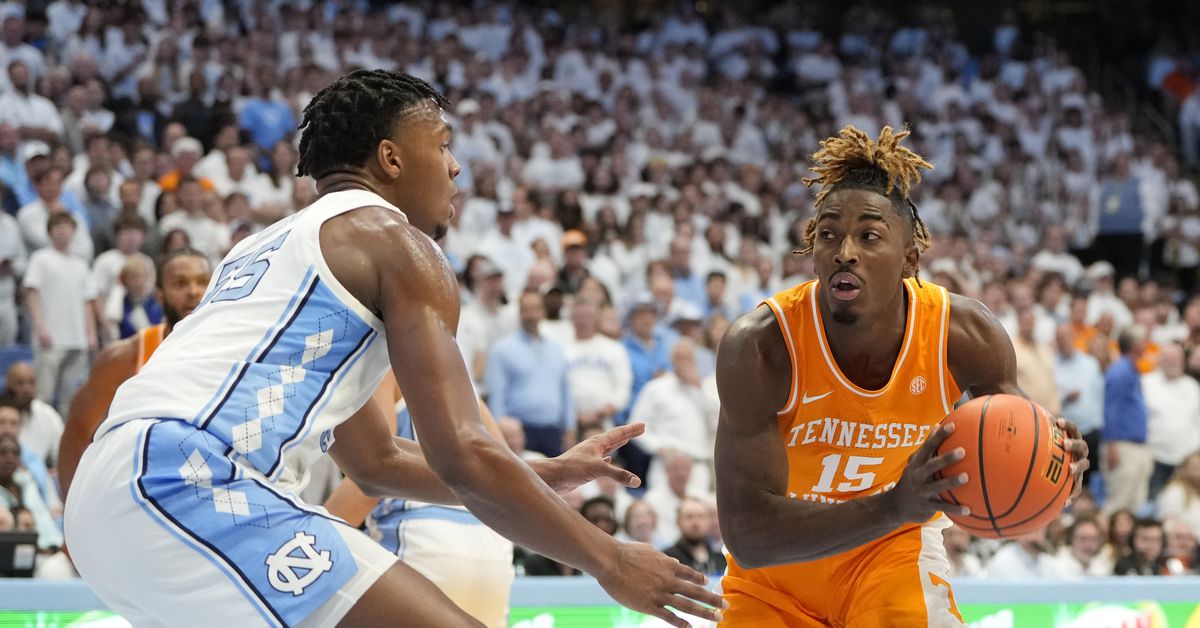 Tennessee’s Second-Half Comeback Led by Dalton Knecht Falls Short in 100-92 Loss to North Carolina