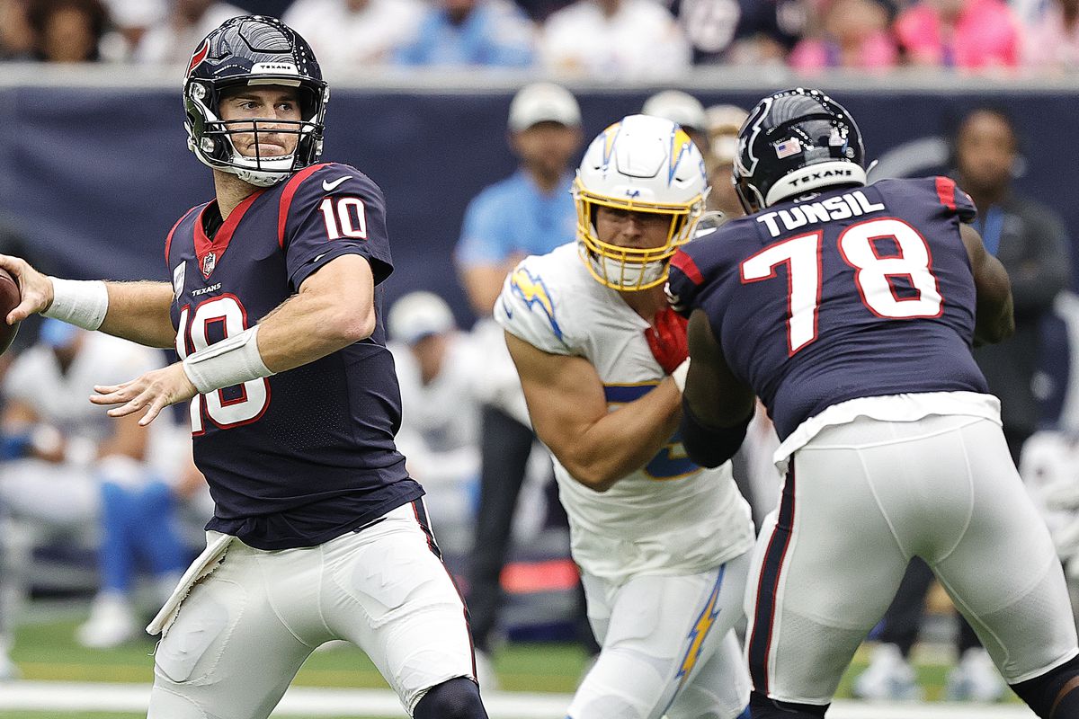 Los Angeles Chargers v Houston Texans