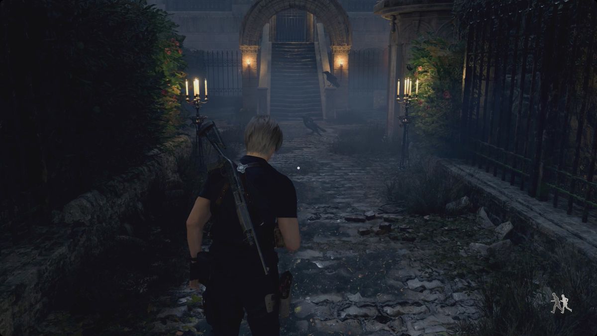 Resident Evil 4&nbsp;remake&nbsp;Leon entering the Courtyard