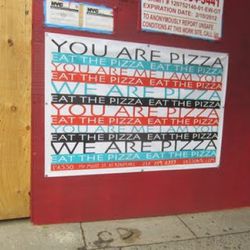 L'Asso via <a href="http://evgrieve.com/2011/09/plywood-proclamations-you-are-pizza-we.html" rel="nofollow">EVG</a>