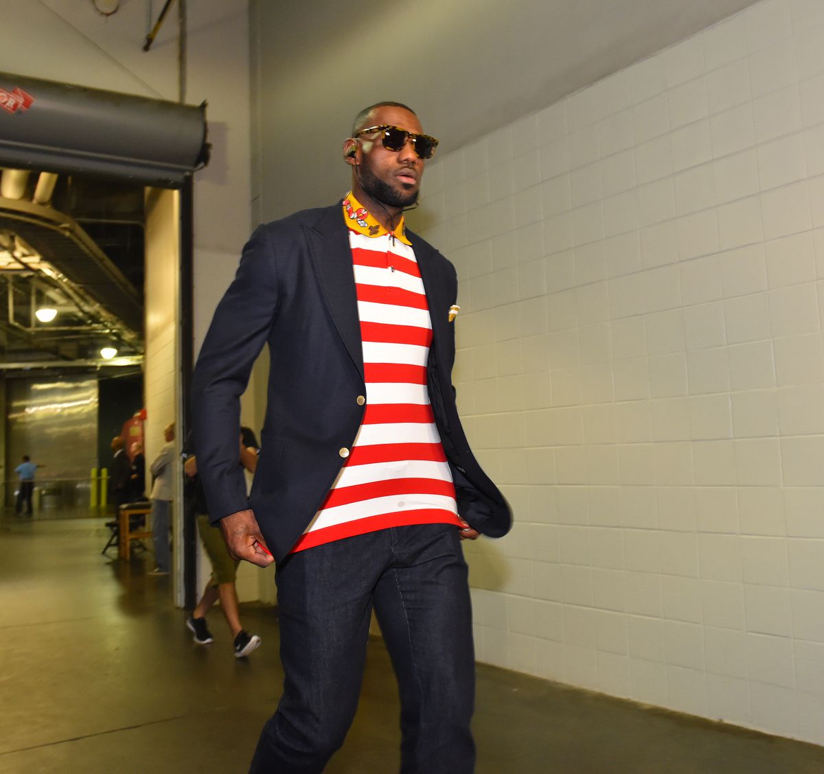 ATLANTA,GA - MAY 8 : LeBron James #23 of the Cleveland Cavaliers arrives for the game against the Atlanta Hawks during the Eastern Conference Semifinals Game Four on May 8, 2016 at The Philips Arena in Atlanta Georgia NOTE TO USER: User expressly acknowledges and agrees that, by downloading and/or using this Photograph, user is consenting to the terms and conditions of the Getty Images License Agreement. Mandatory Copyright Notice: Copyright 2016 NBAE.