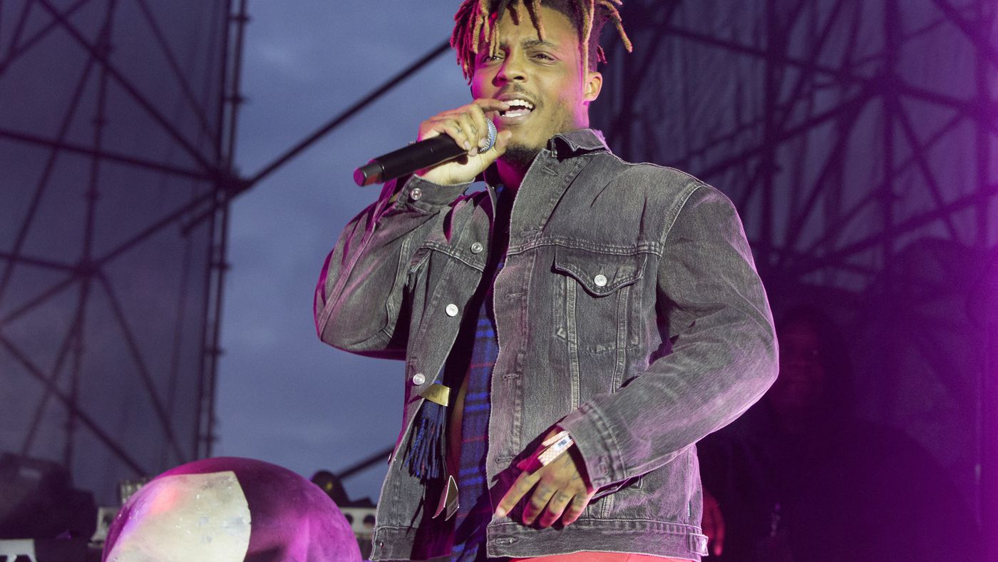 New Juice Wrld Album Includes Late Rapper S Tracks With Halsey