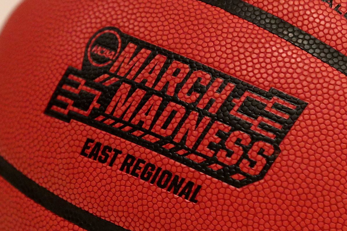 NCAA Basketball Tournament - East Regional - Wisconsin v Florida