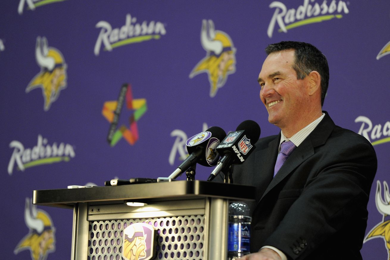 Cowboys Mike Zimmer kept tabs on the NFL by working in media