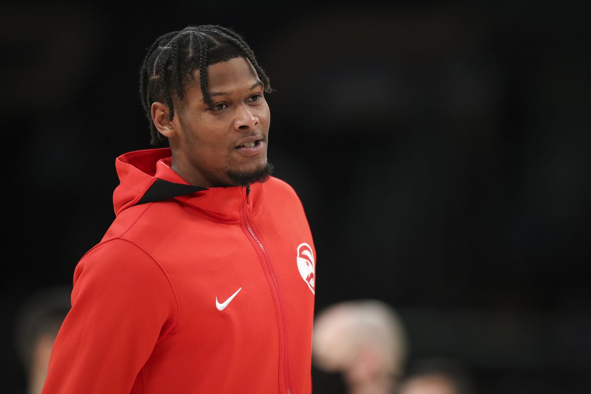 Cam Reddish #22 of the Atlanta Hawks warms up before the game against the Los Angeles Lakers at Crypto.com Arena on January 07, 2022 in Los Angeles, California.&nbsp;