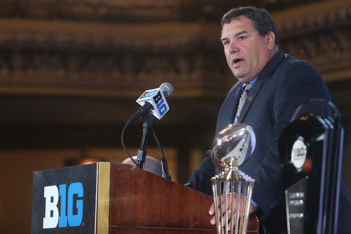 Michigan coach Brady Hoke answers questions at Big Ten Media Day on Wednesday in Chicago.