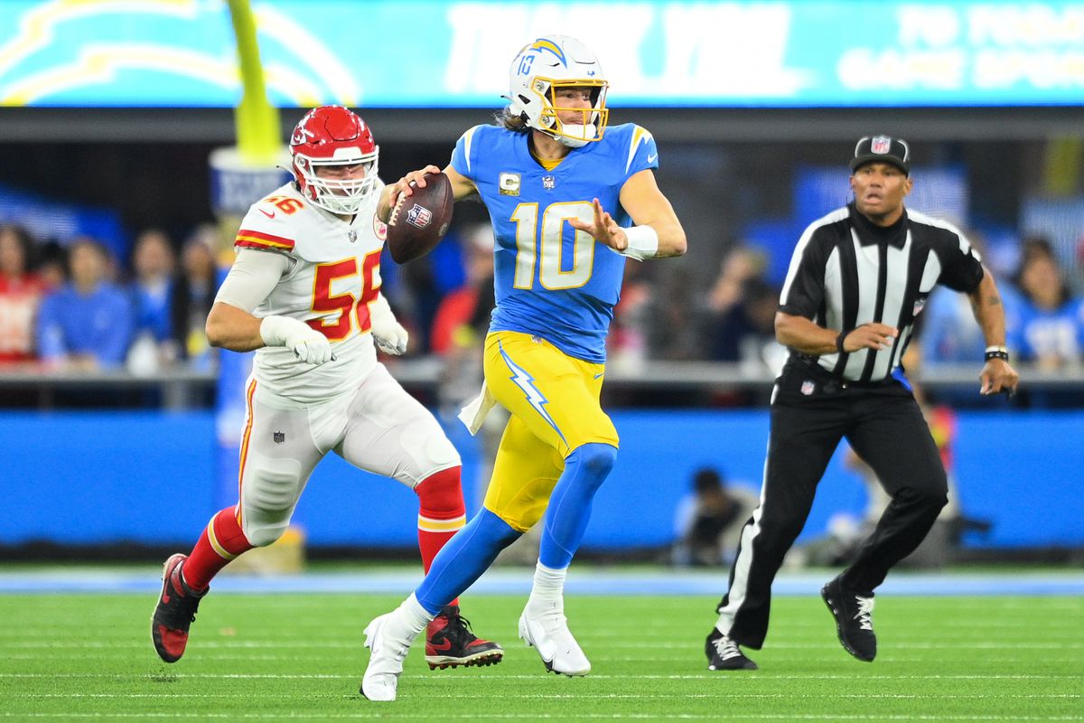 NFL: NOV 20 Chiefs at Chargers