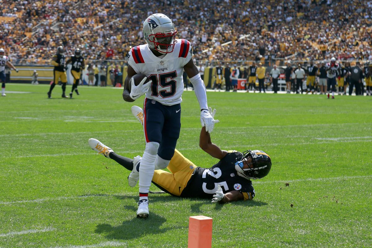 Nelson Agholor #15 of the New England Patriots scores a touchdown during the first half in the game against the New England Patriots at Acrisure Stadium on September 18, 2022 in Pittsburgh, Pennsylvania.