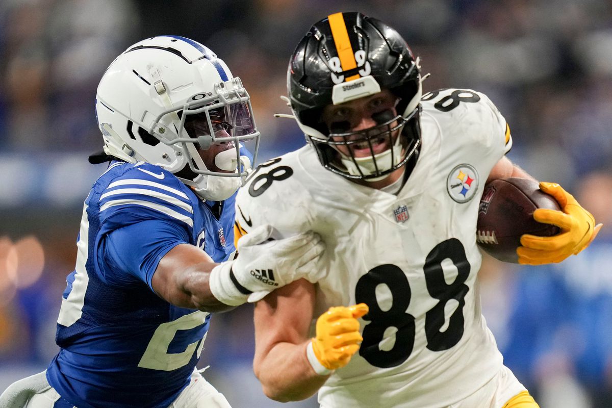 Indianapolis Colts cornerback Kenny Moore II (23) chases Pittsburgh Steelers tight end Pat Freiermuth (88) Monday, Nov. 28, 2022, during a game against the Pittsburgh Steelers at Lucas Oil Stadium in Indianapolis.