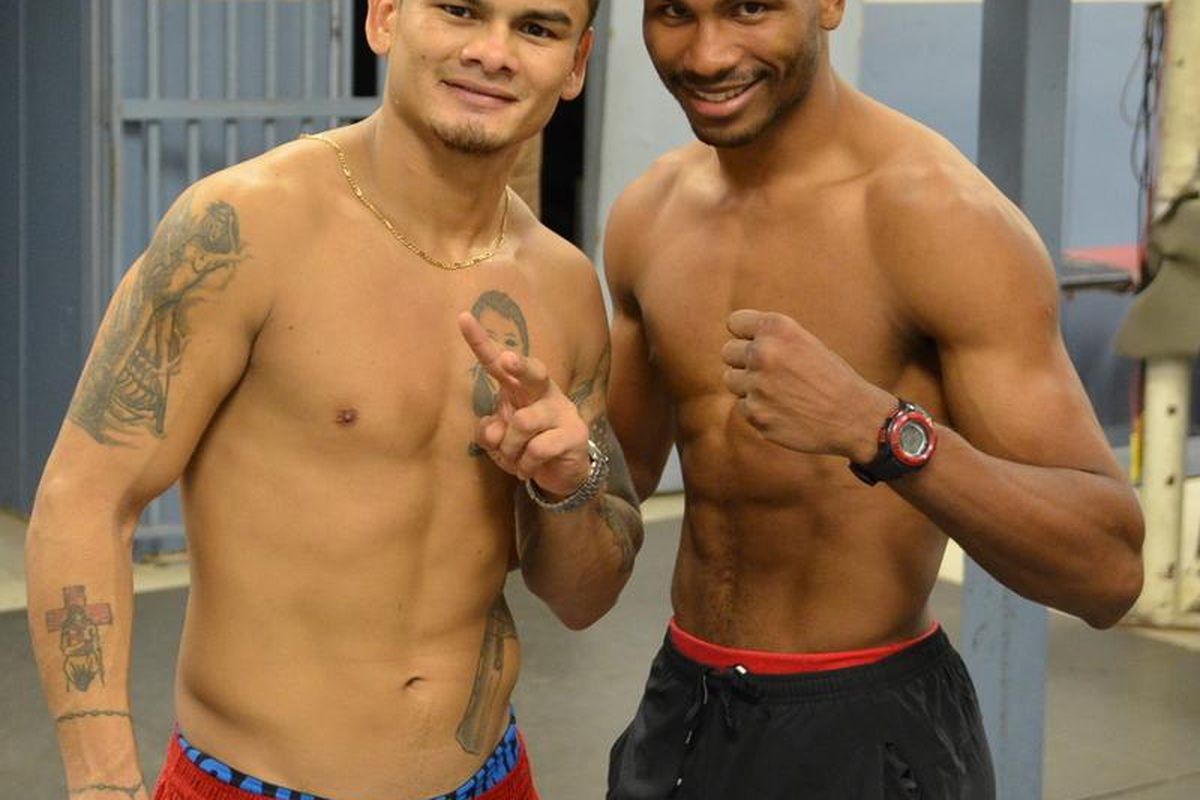 Marcos Maidana and Thomas Dulorme sparred one another as they prepared for upcoming fights. (Photo by Ricardo Rodriguez/Universal Promotions)