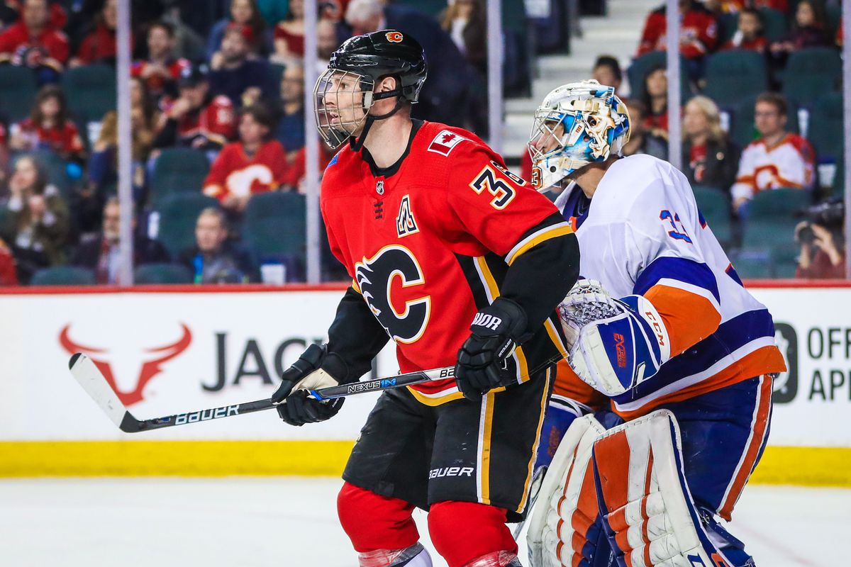 NHL: New York Islanders at Calgary Flames