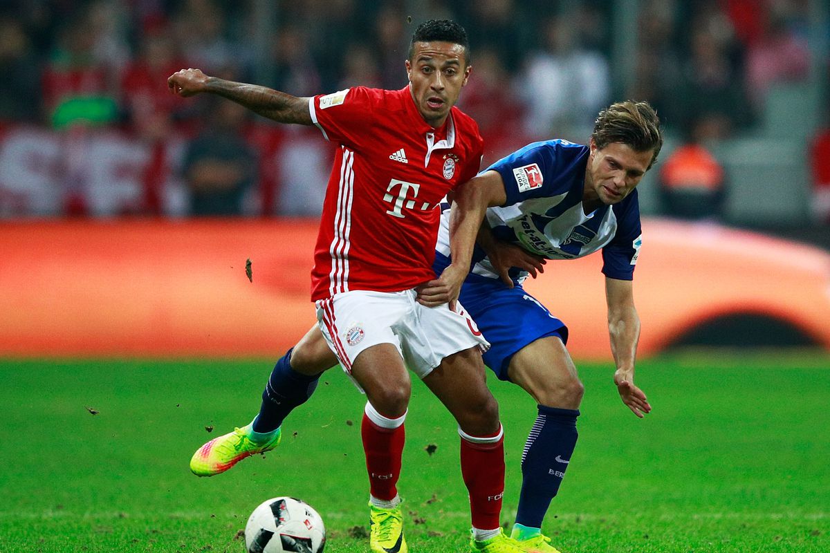 MUNICH, GERMANY - SEPTEMBER 21: Thiago Alcantara of Bayern Munich in action during the Bundesliga match between Bayern Muenchen and Hertha BSC at Allianz Arena on September 21, 2016 in Munich, Germany. (Photo by Adam Pretty/Bongarts/Getty Images)
