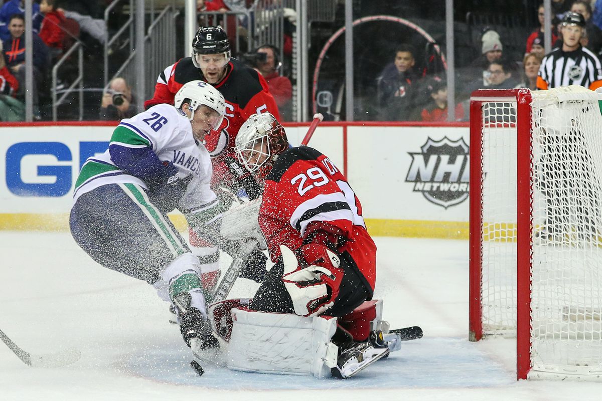NHL: Vancouver Canucks at New Jersey Devils