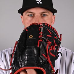 Either this is a trick of the light, or <strong>Michael Kopech </strong>is using an illegally-gargantuan glove.