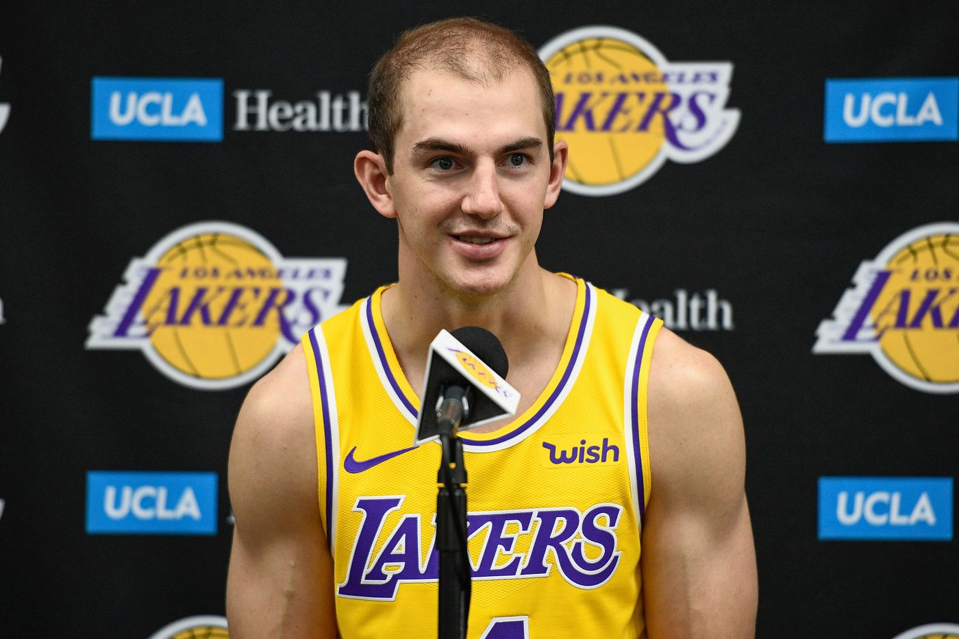 Alex Caruso appreciates being the 'token meme guy,' thinks Lakers...