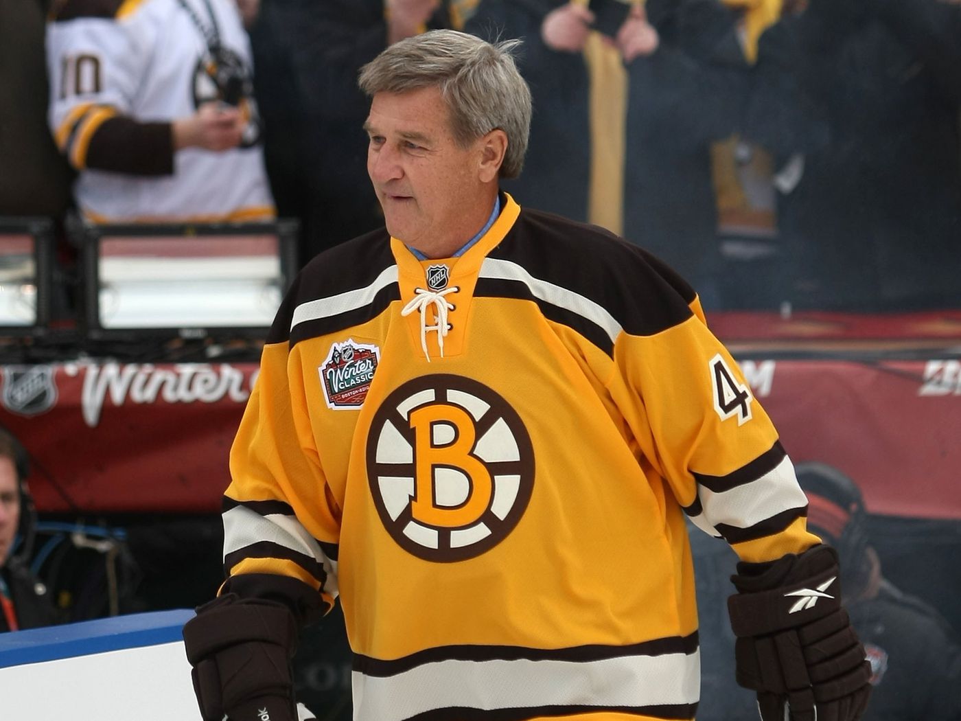 Boston Bruins unveil beautiful throwback jerseys for 2016 Winter Classic -  The Hockey News