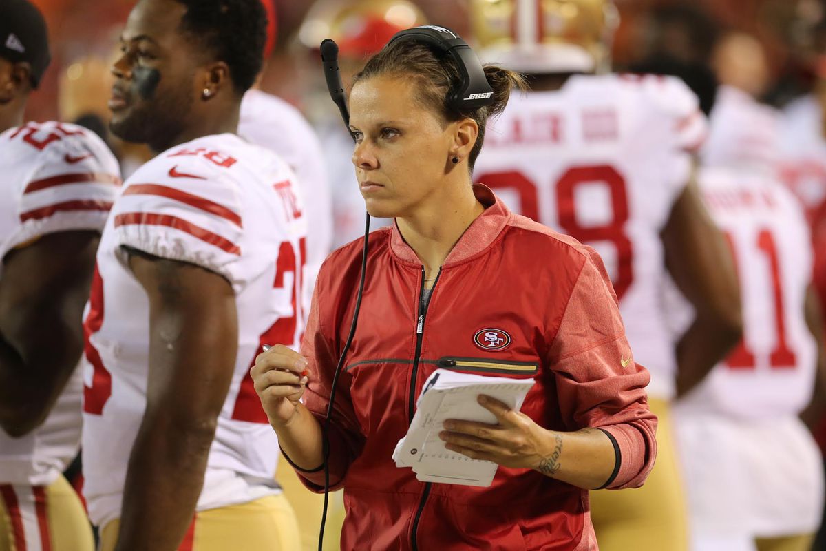 San Francisco 49ers Assistant Katie Sowers Is First Out Lgbt Coach In Nfl Outsports