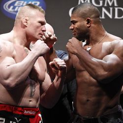 UFC 141 Weigh-In Photos