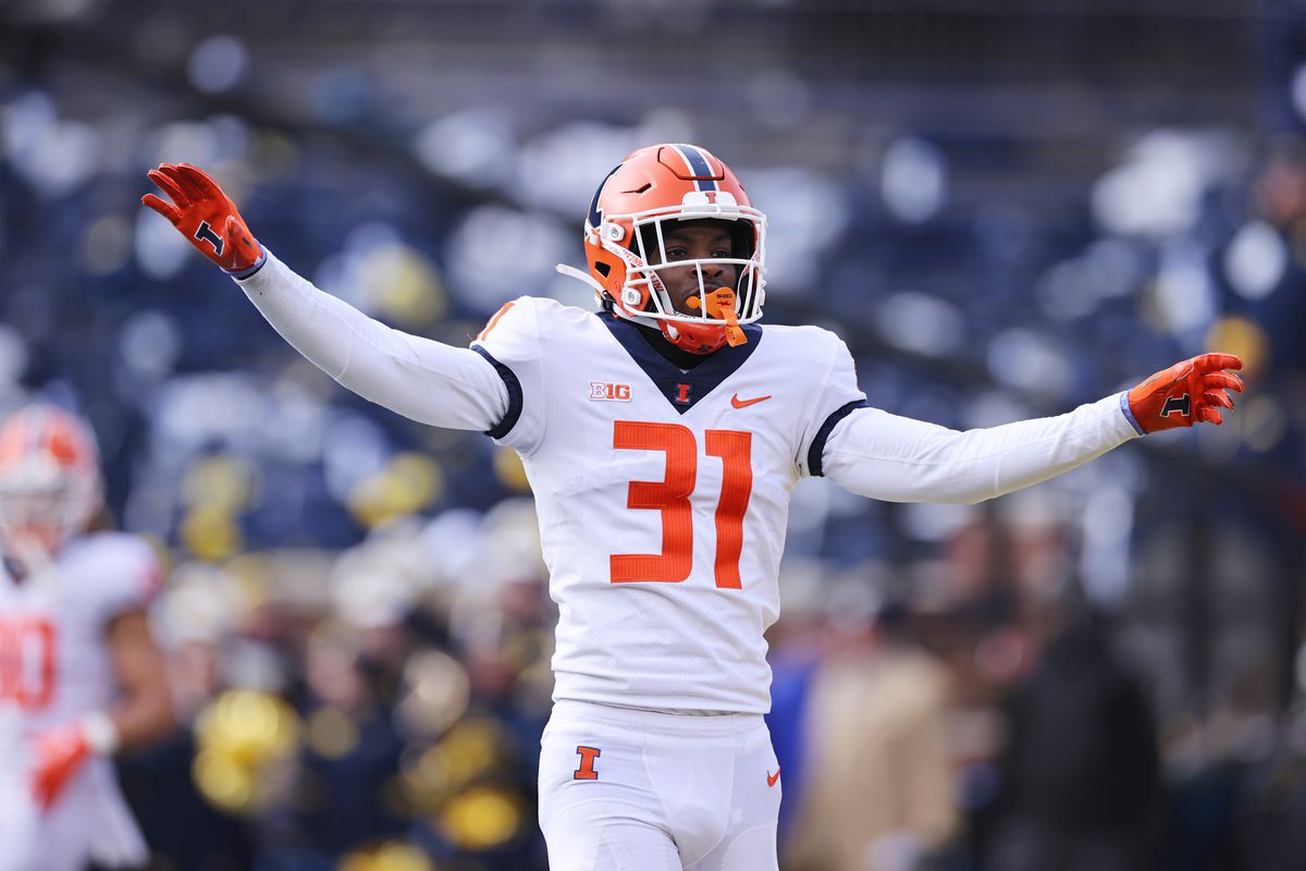 ANN ARBOR, MI - NOVEMBER 19: Illinois Fighting Illini defensive back Devon Witherspoon (31) reacts during a college football game against the Michigan Wolverines on November 19, 2022 at Michigan Stadium in Ann Arbor, Michigan.