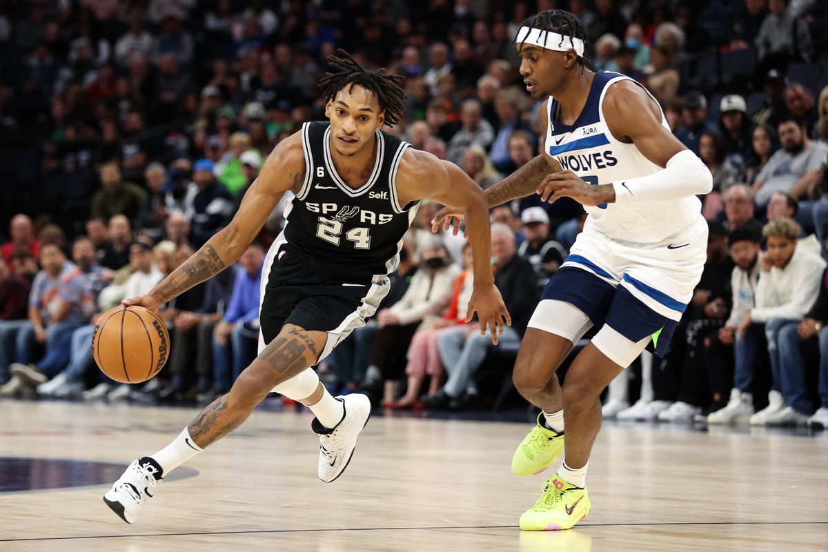 NBA: San Antonio Spurs at Minnesota Timberwolves