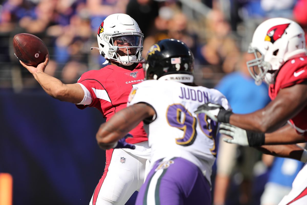 Arizona Cardinals quarterback Kyler Murray passes under pressure from Baltimore Ravens linebacker Matthew Judon at M&amp;T Bank Stadium.&nbsp;