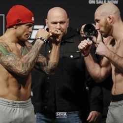 Diego Ferreira and Kyle Nelson square off at UFC 231 weigh-ins.