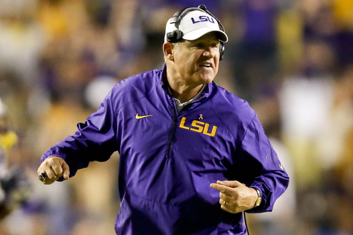 Ohio State's grass-eating new best friend, Les Miles