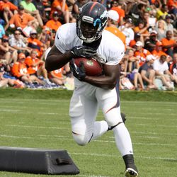 Rookie RB Montee Ball makes a cut around the pad