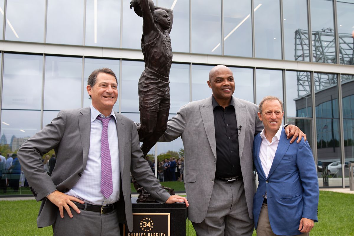 NBA: Philadelphia 76ers-Barkley Statue